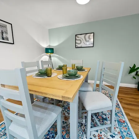Luxohaus Luxury 4 Bedroom By Altoluxo Short Lets Serviced With Free Wifi & Parking Бристоль