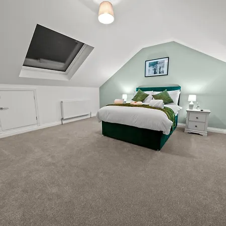 Luxohaus Luxury 4 Bedroom By Altoluxo Short Lets Serviced With Free Wifi & Parking Бристоль