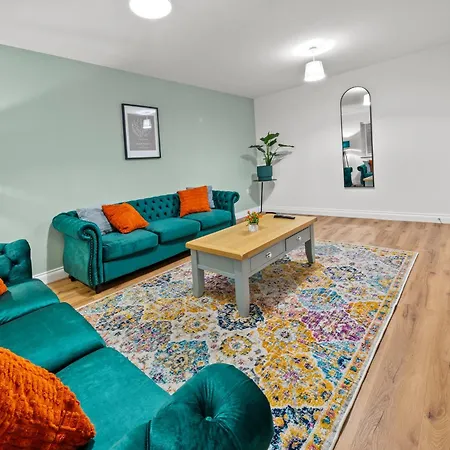 Luxohaus Luxury 4 Bedroom By Altoluxo Short Lets Serviced With Free Wifi & Parking Дом отдыха Бристоль