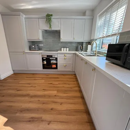 Luxohaus Luxury 4 Bedroom By Altoluxo Short Lets Serviced With Parking * Bristol