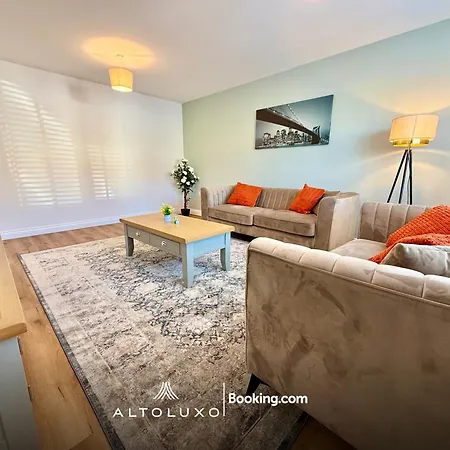 Luxohaus Luxury 4 Bedroom By Altoluxo Short Lets Serviced With Parking Nyaraló Bristol