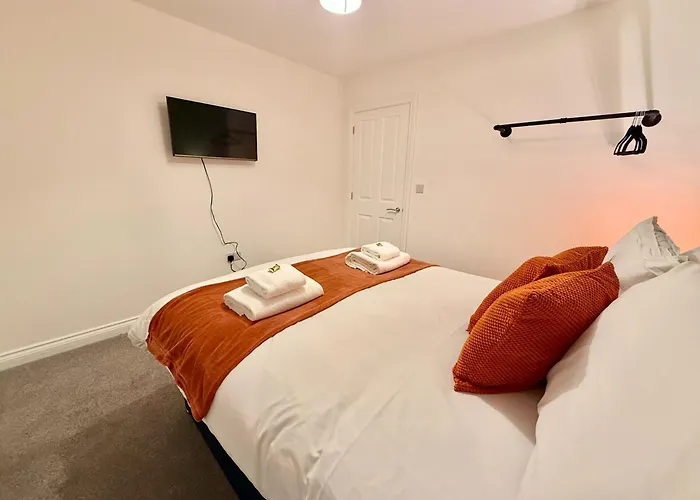 Holiday home Luxohaus Luxury 4 Bedroom By Altoluxo Short Lets Serviced With Parking Bristol