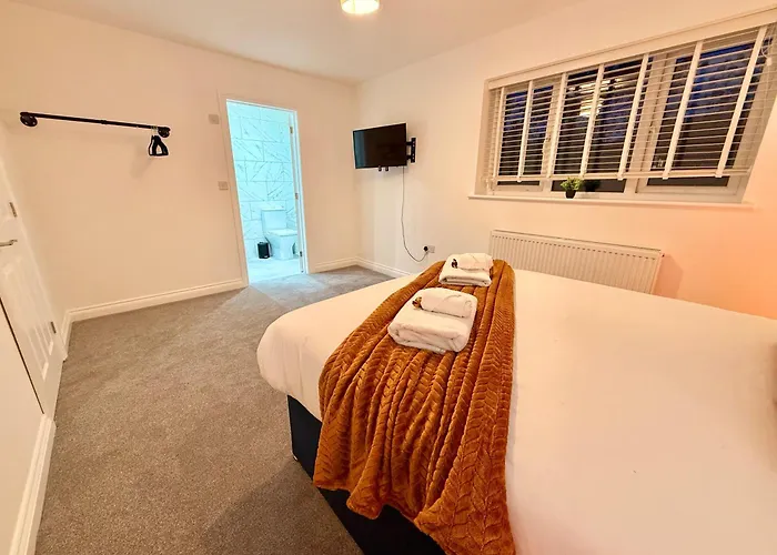 Luxohaus Luxury 4 Bedroom By Altoluxo Short Lets Serviced With Parking Bristol