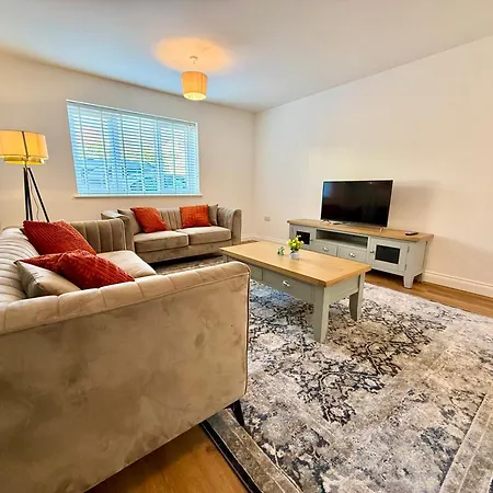 Vakantiehuis Luxohaus Luxury 4 Bedroom By Altoluxo Short Lets Serviced With Parking *