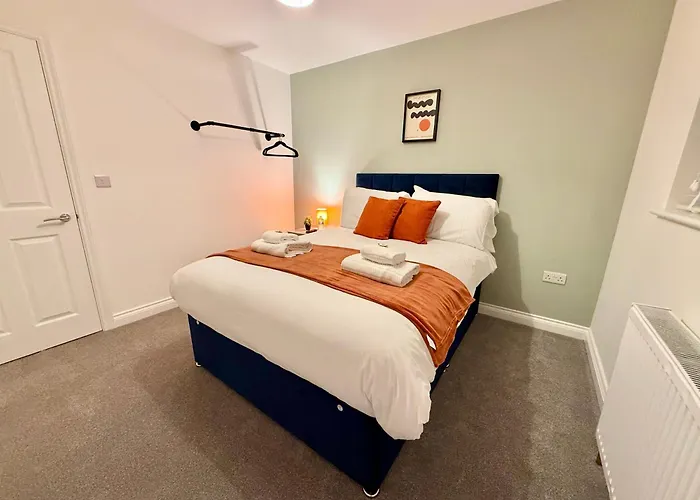 Feriehus Luxohaus Luxury 4 Bedroom By Altoluxo Short Lets Serviced With Parking *